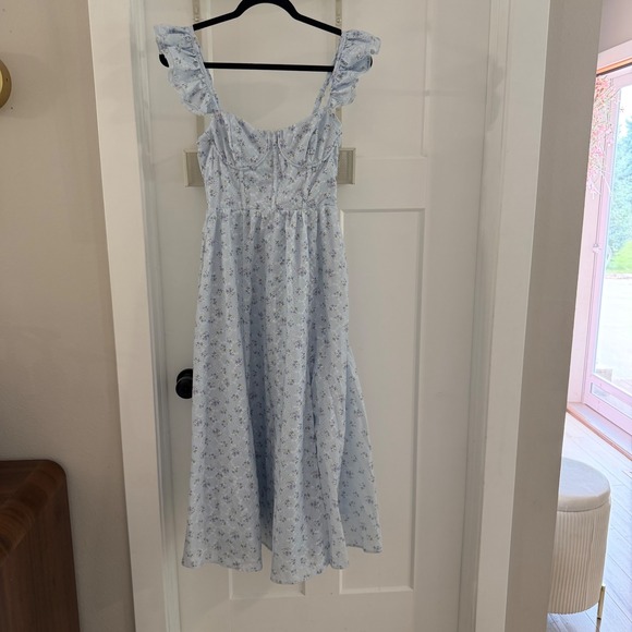 ASTR The Label Dresses & Skirts - ASTR The Label Westalia Ruffle Strap Eyelet Corset Midi Dress Blue Floral XS NWT